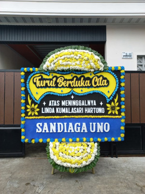Papan Bunga Duka di Padang Hilir