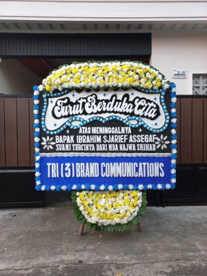 Papan Bunga Duka di Padang Hilir